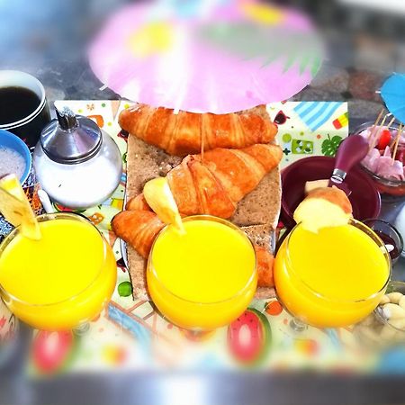 Bed and Breakfast Jacuzzi Massage Sur Rdv,Duo,Reiki,Californien, Reflexologie Plantaire, Et Bouteille Mousseux Offerte Ferolles Esterno foto