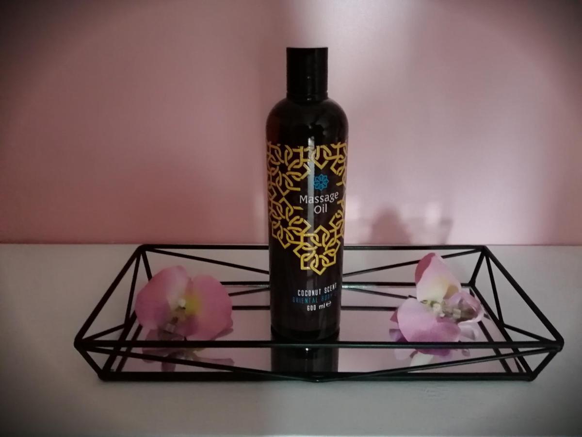 Bed and Breakfast Jacuzzi Massage Sur Rdv,Duo,Reiki,Californien, Reflexologie Plantaire, Et Bouteille Mousseux Offerte Ferolles Esterno foto