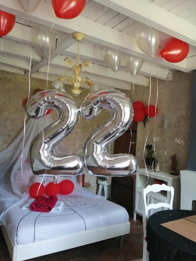Bed and Breakfast Jacuzzi Massage Sur Rdv,Duo,Reiki,Californien, Reflexologie Plantaire, Et Bouteille Mousseux Offerte Ferolles Esterno foto
